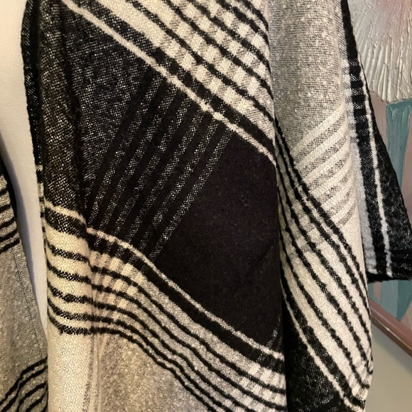 Express - Picture 3 of 5